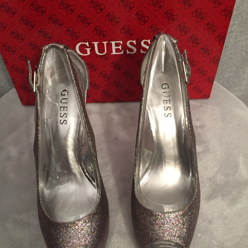 🧨💥MEGA SALE💥🧨  3️⃣ for $20. 
Guess shimmery gold high heels - Picture 8 of 8